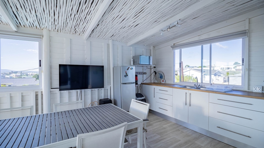 4 Bedroom Property for Sale in Yzerfontein Western Cape